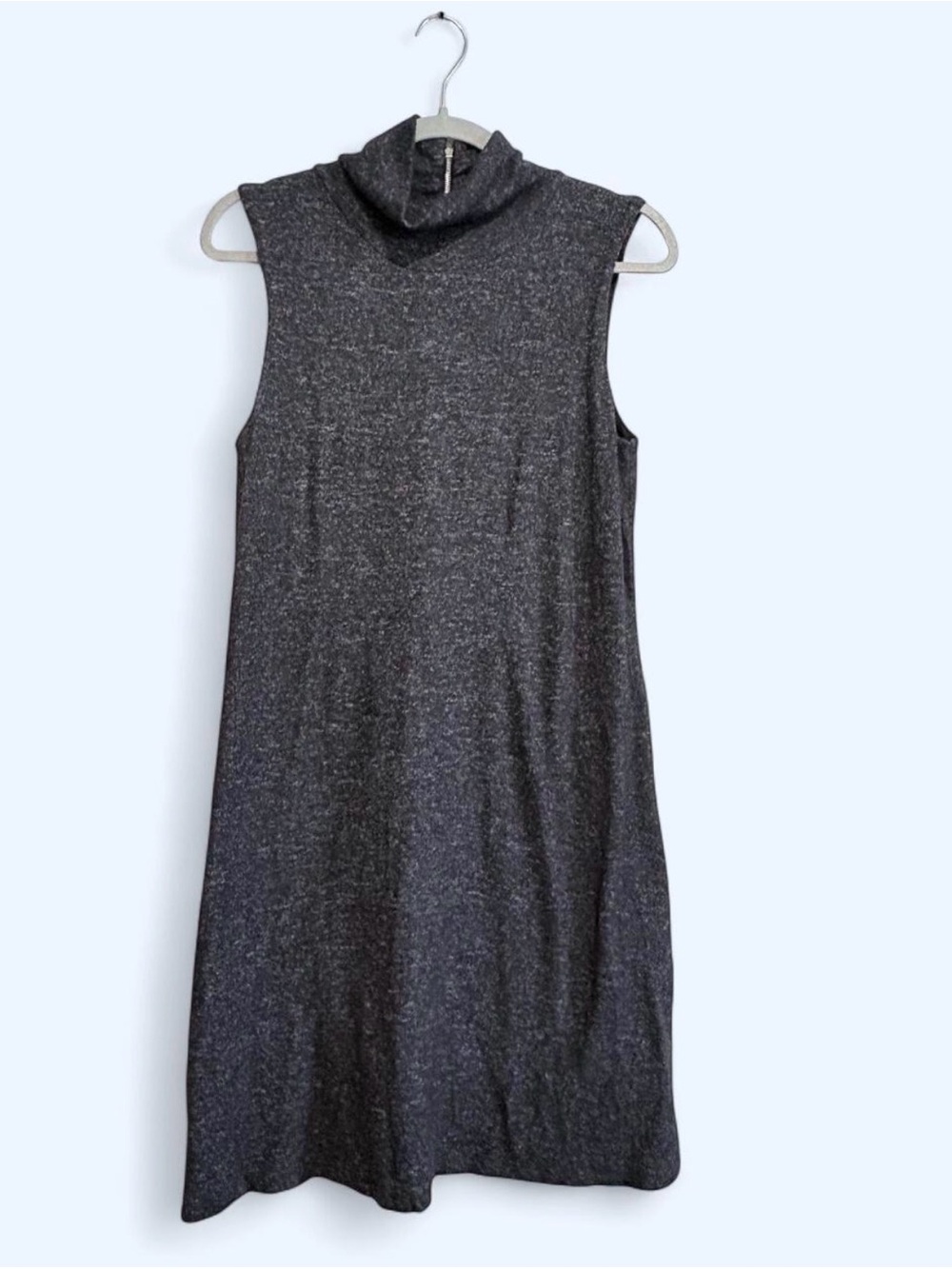 Philosophy gray heathered knit dress with zipper detail.